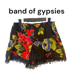 band of gypsies boho floral shorts size small